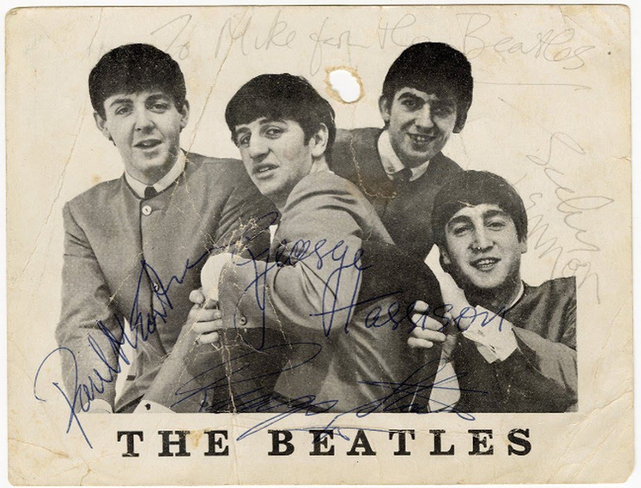 ​Objetos que pertenceram aos Beatles vão a leilão, que pode arrecadar R$ 8 milhões